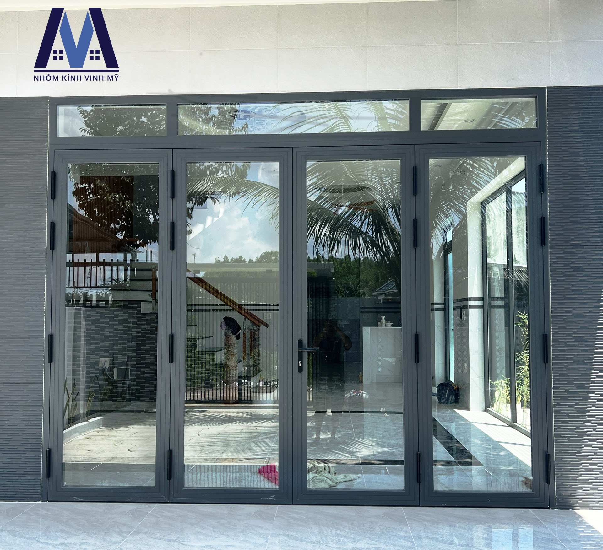 Những mẫu cửa nhôm kính phòng khách đẹp không nên bỏ lỡ | z3750780048649 84f84452d9202daaa932cd1345518712