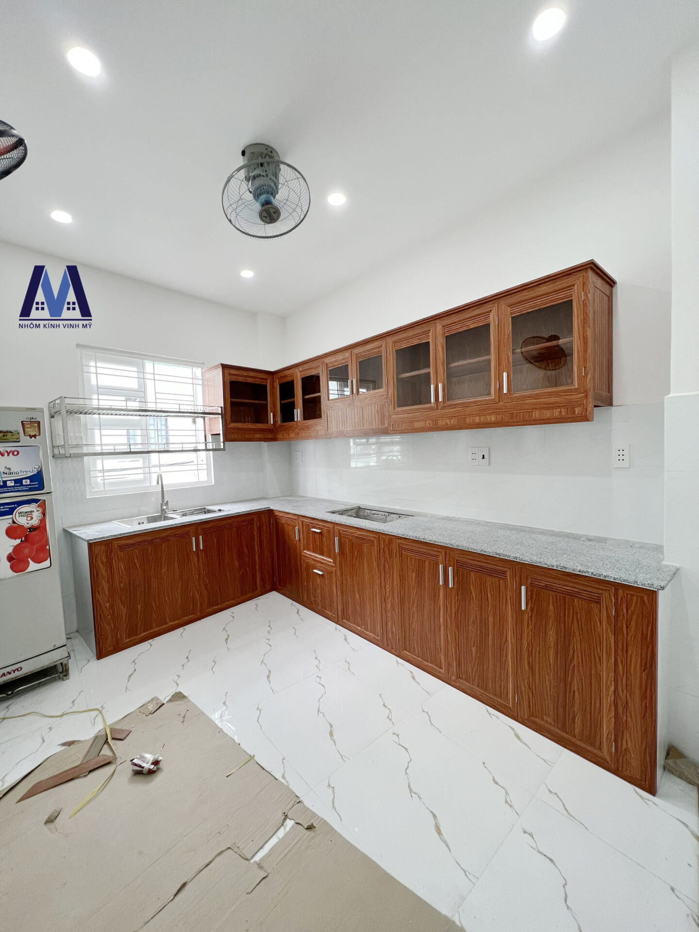 Thi công cửa nhôm kính giả gỗ đẹp, bảo hành lâu dài tại Đồng Nai | z4074906219329 f3c61898178944b867ecc4bc77771e91