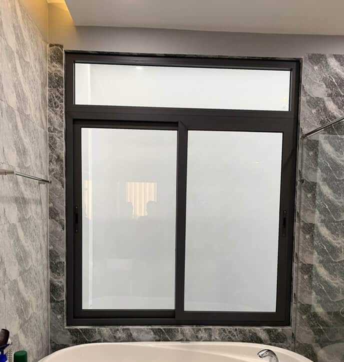 Mẫu cửa sổ nhôm kính phòng ngủ đẹp và ý nghĩa tốt trong phong thủy | cua so lua 2 canh nhom xingfa he 93 vietadoor 5