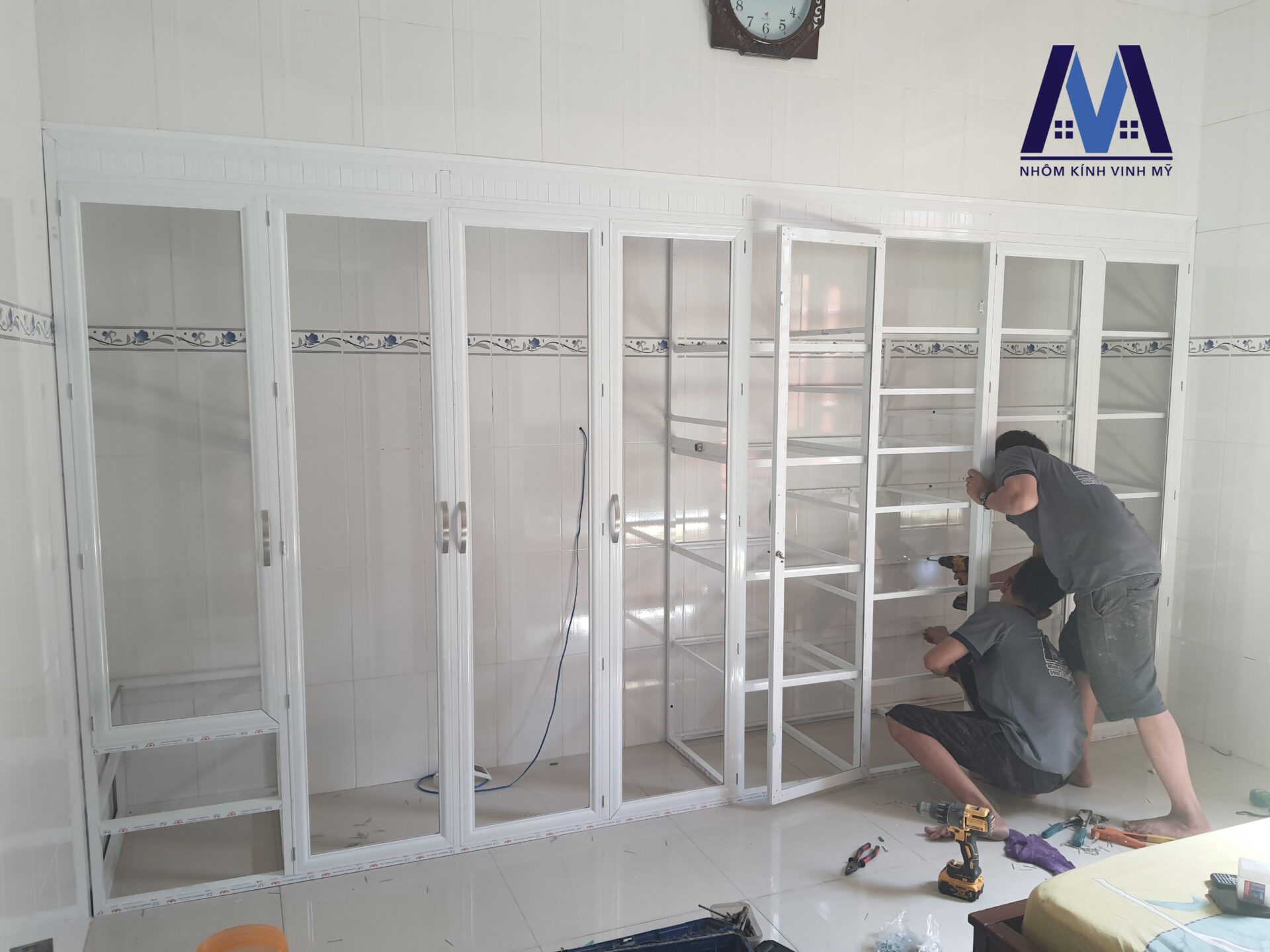 Các mẫu tủ quần áo nhôm kính siêu đẹp và thi công giá rẻ | z2554164748216 0f13975ecff8b0fdaf454b85e6519965