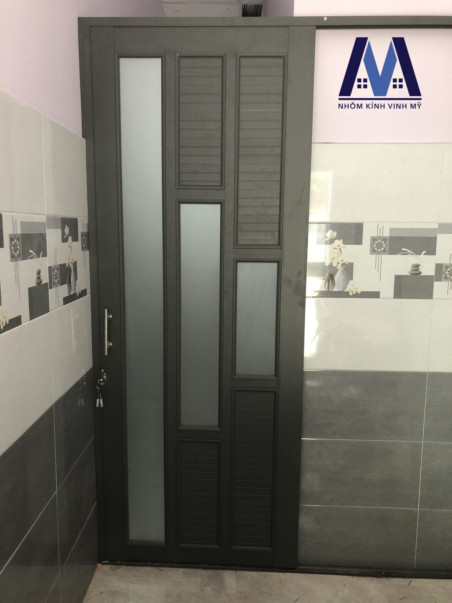 Tổng hợp các mẫu cửa nhôm kính mờ và địa chỉ làm cửa số 1 Đồng Nai | z2396614562767 0e714f4859060736e2a1744f395016a9