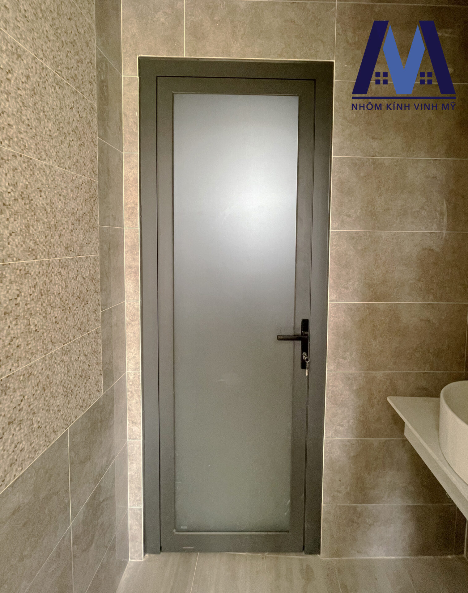 Tổng hợp các mẫu cửa nhôm kính mờ và địa chỉ làm cửa số 1 Đồng Nai | z2960078908029 347163e9d185ed13d7ee19d01f187968